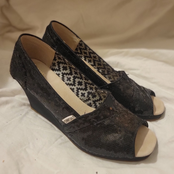 Tom's Black Sequins Wedge - Picture 2 of 10